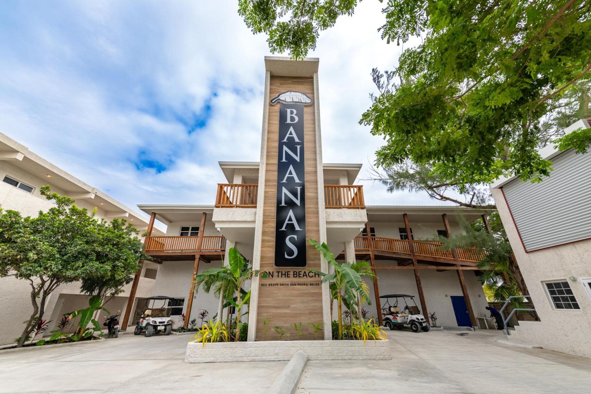 Bananas On The Beach San Pedro  Exterior foto