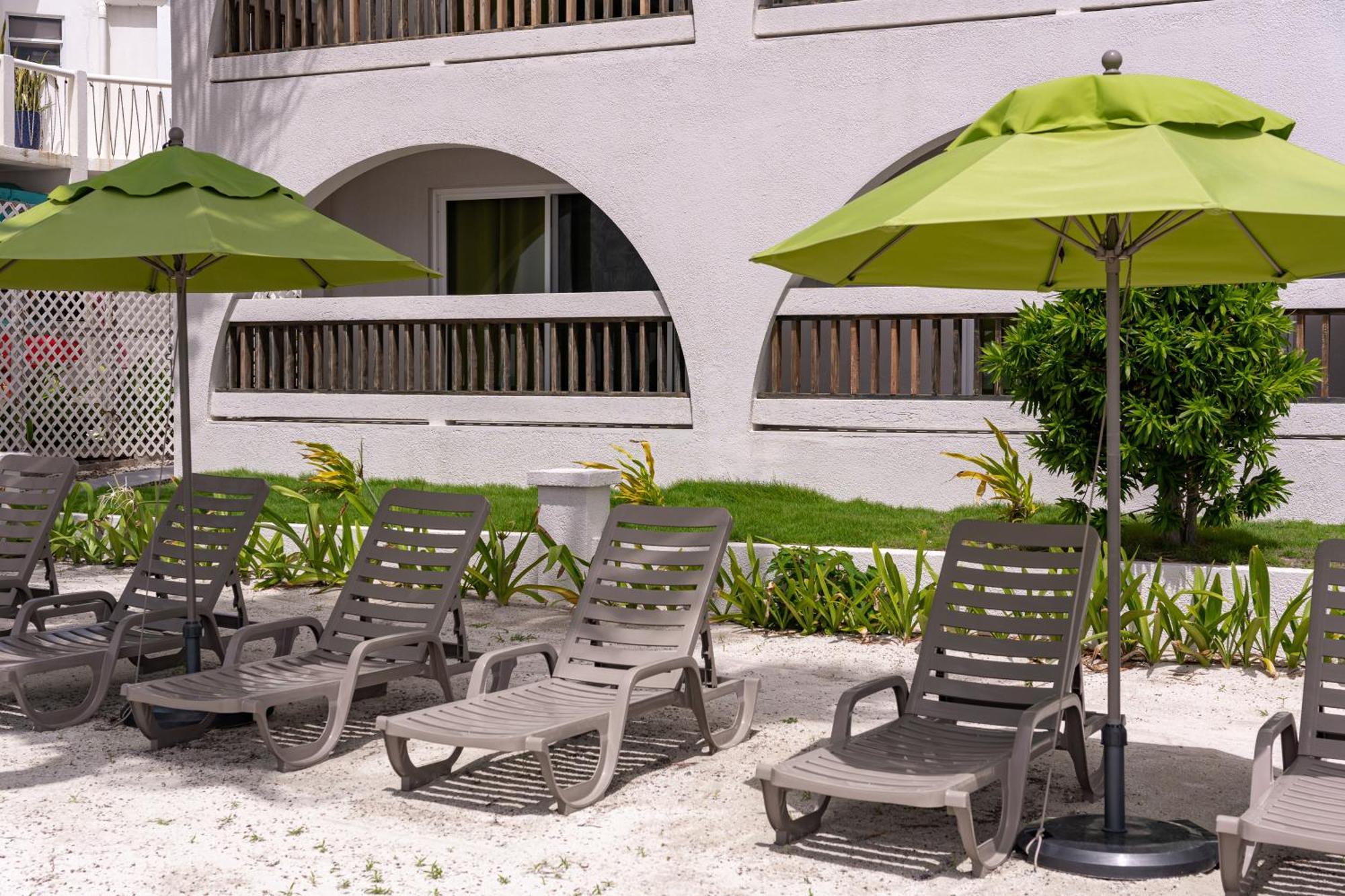 Bananas On The Beach San Pedro  Exterior foto